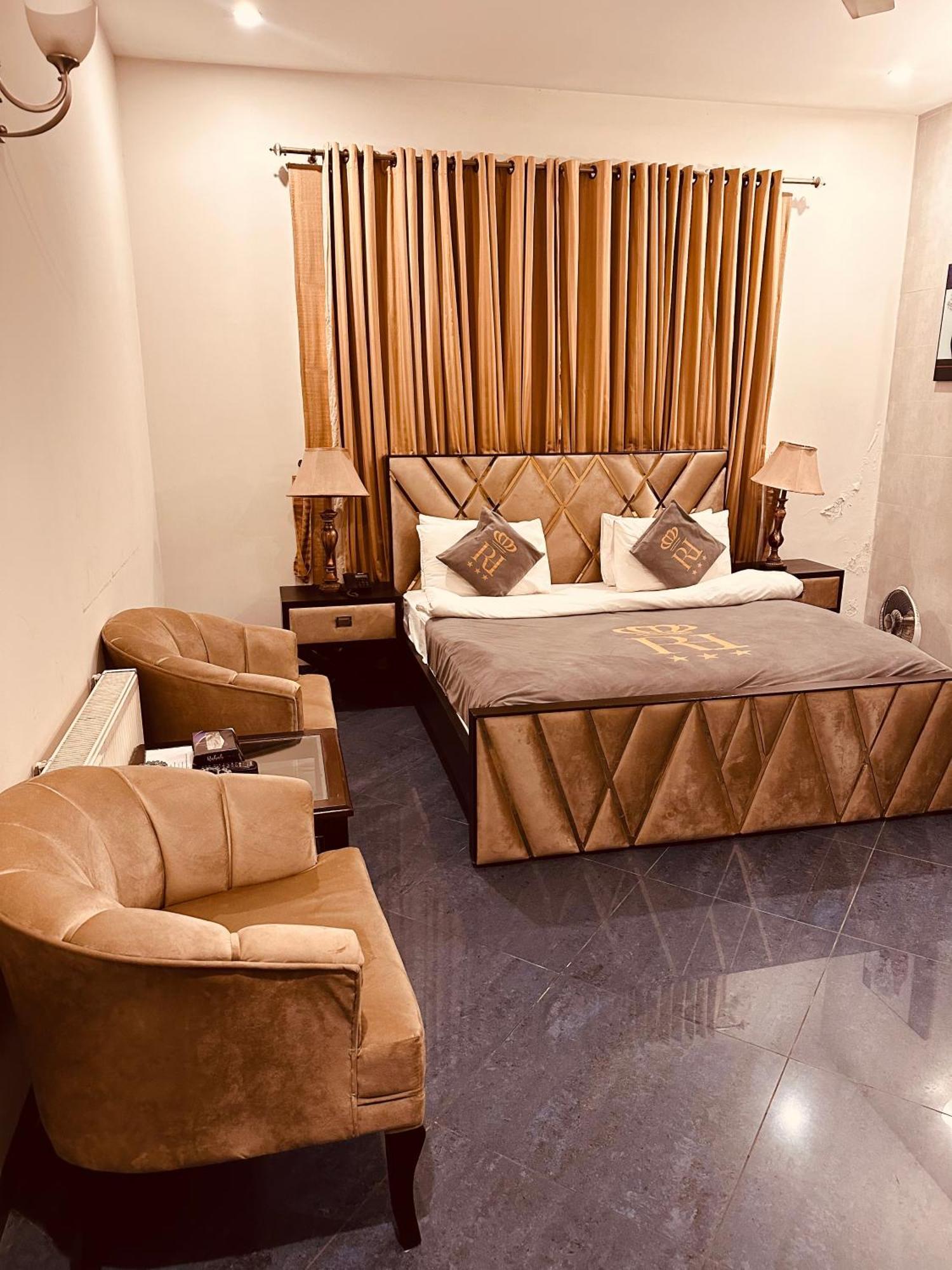 Reina Boutique Hotel - G9 Islamabad Eksteriør billede