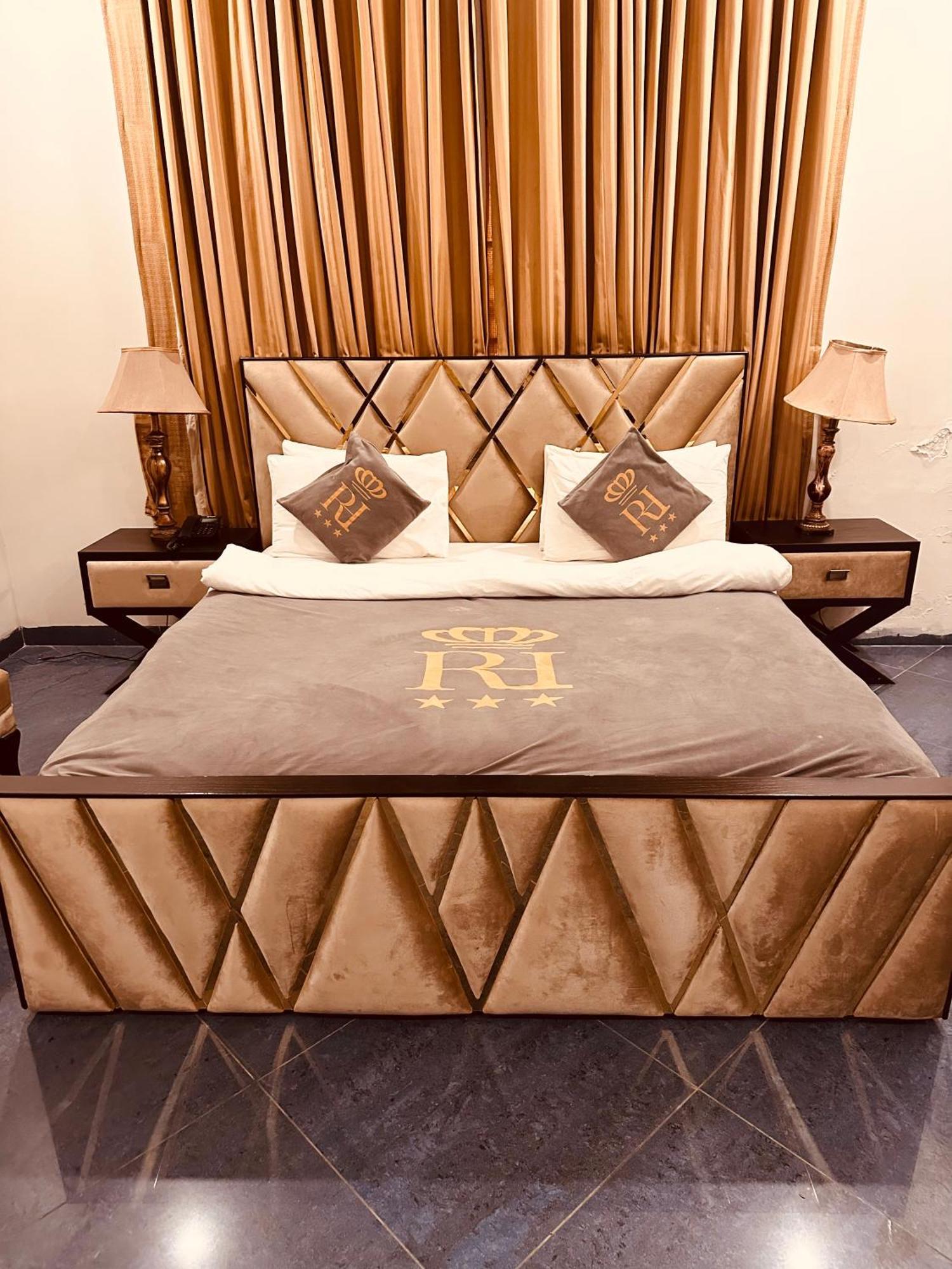 Reina Boutique Hotel - G9 Islamabad Eksteriør billede