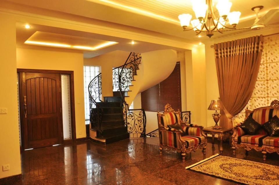 Reina Boutique Hotel - G9 Islamabad Eksteriør billede