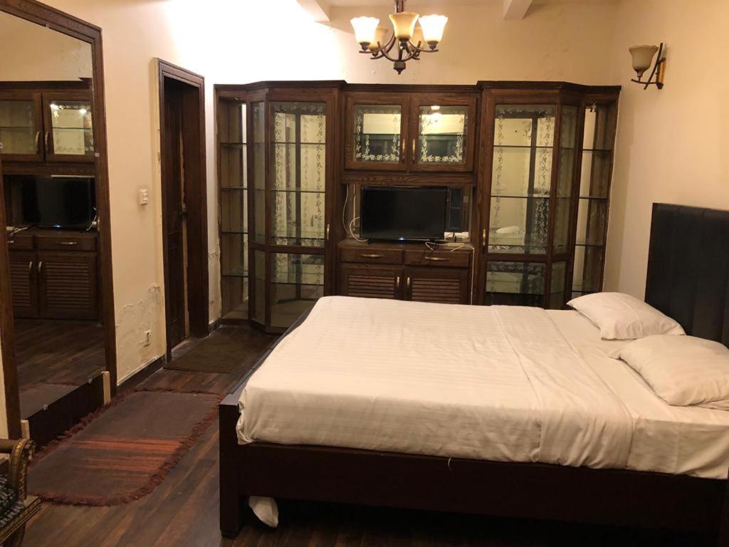 Reina Boutique Hotel - G9 Islamabad Eksteriør billede